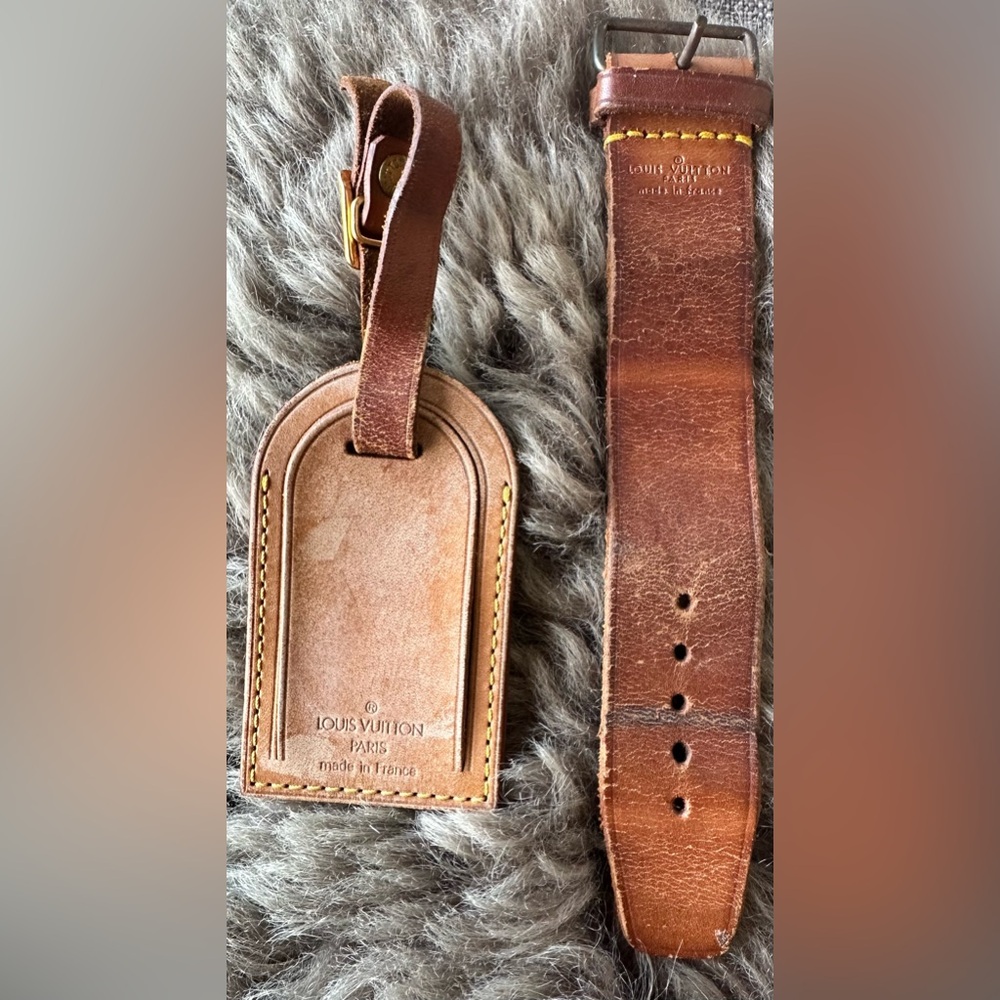 Authentic Vintage LOUIS VUITTON Vachetta Luggage Tag Poignet.
